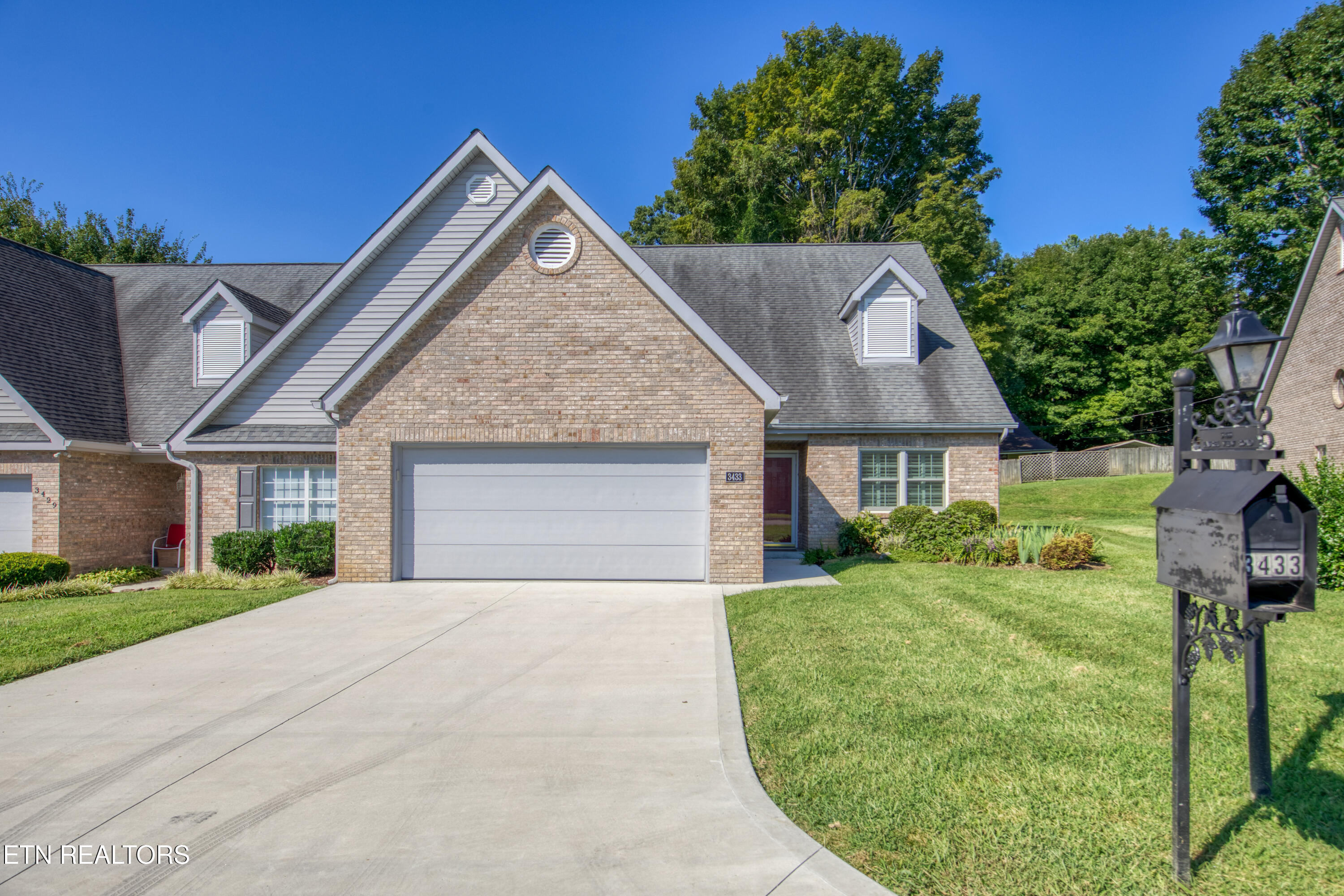 3433 Laurel View Road Knoxville, TN 37917 - Photo 6 of 24 0H3A2130_1