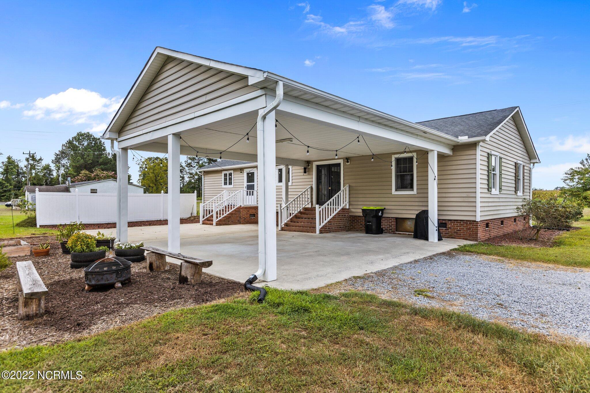 227 Tilghman Road Dover, NC 28526 - Photo 4 of 38 4-web-or-mls-IMGL9543