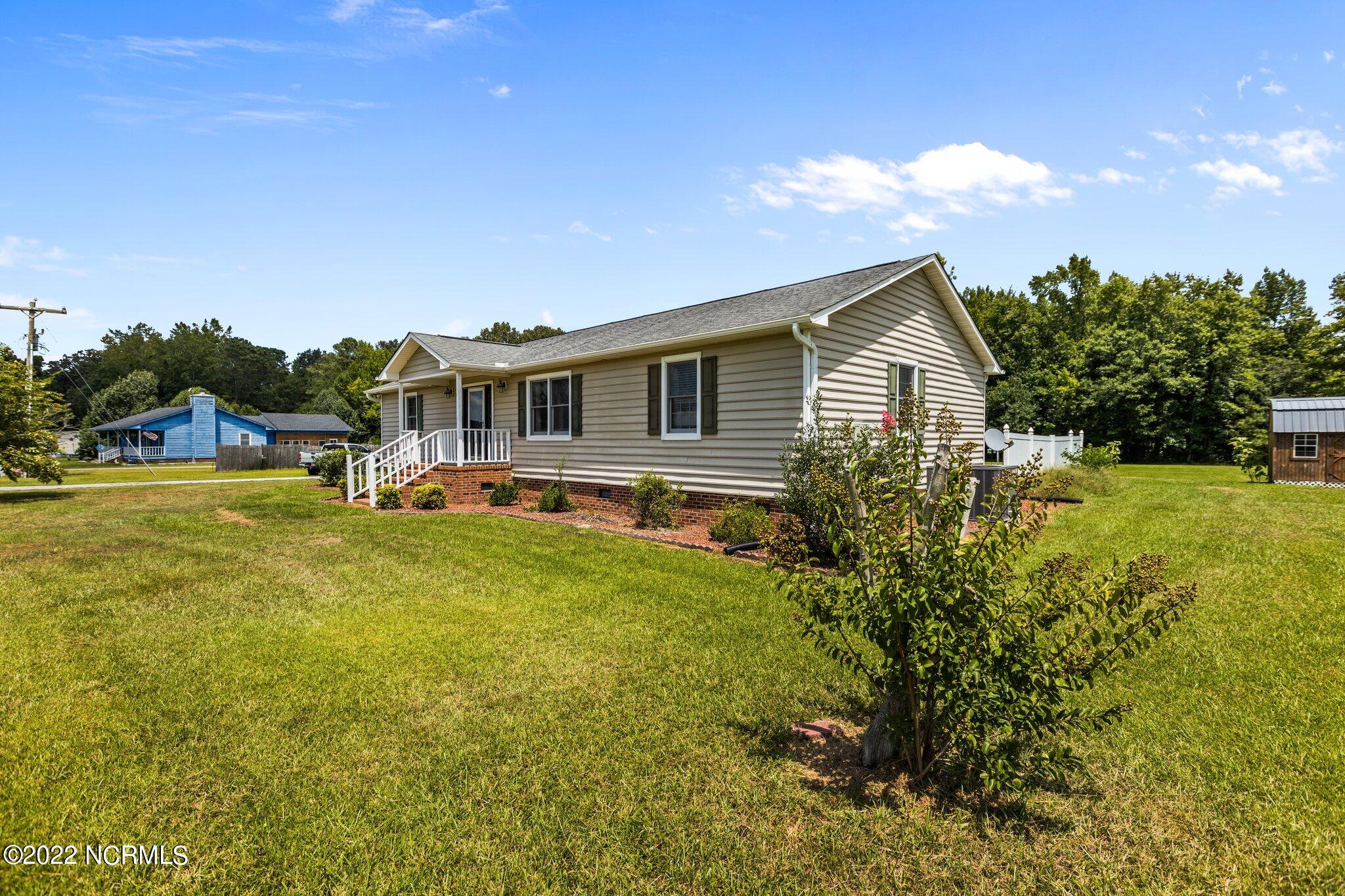 227 Tilghman Road Dover, NC 28526 - Photo 8 of 38 8-web-or-mls-IMGL9539