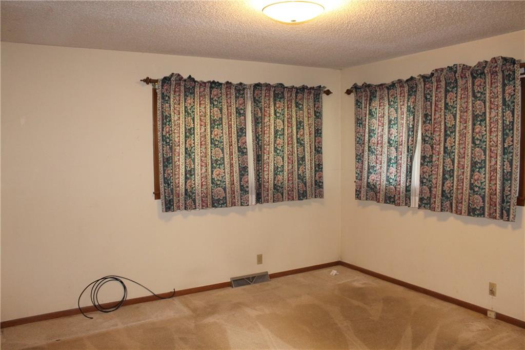 1104 North Walnut Street Iola, KS 66749 - Photo 16 of 18