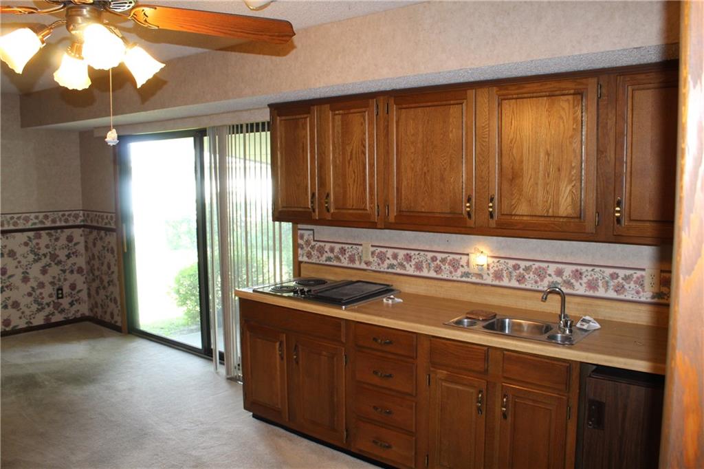 1104 North Walnut Street Iola, KS 66749 - Photo 10 of 18