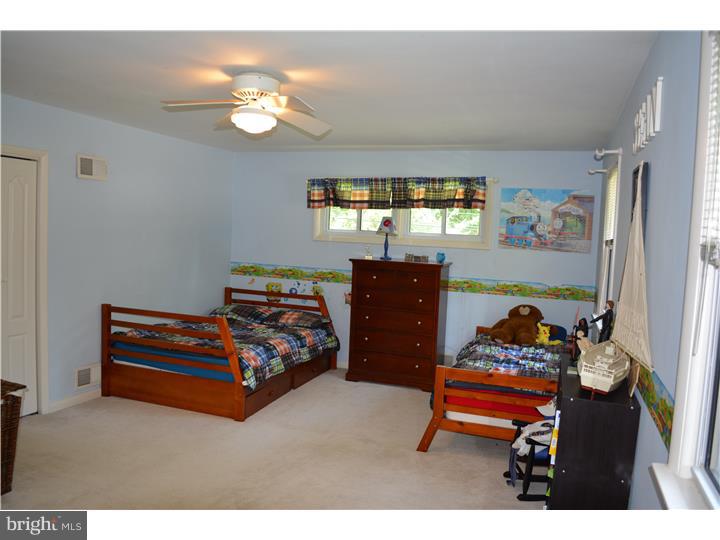 906 Georgetown Road Swarthmore, PA 19081 - Photo 13 of 18 Gallery Image 13