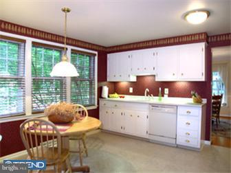 128 Partree Road Cherry Hill, NJ 08003 - Photo 4 of 6 Kitchen