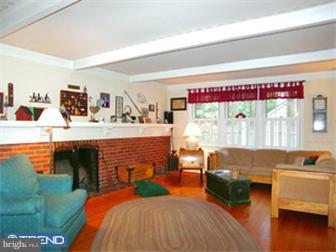 128 Partree Road Cherry Hill, NJ 08003 - Photo 6 of 6 Family Room