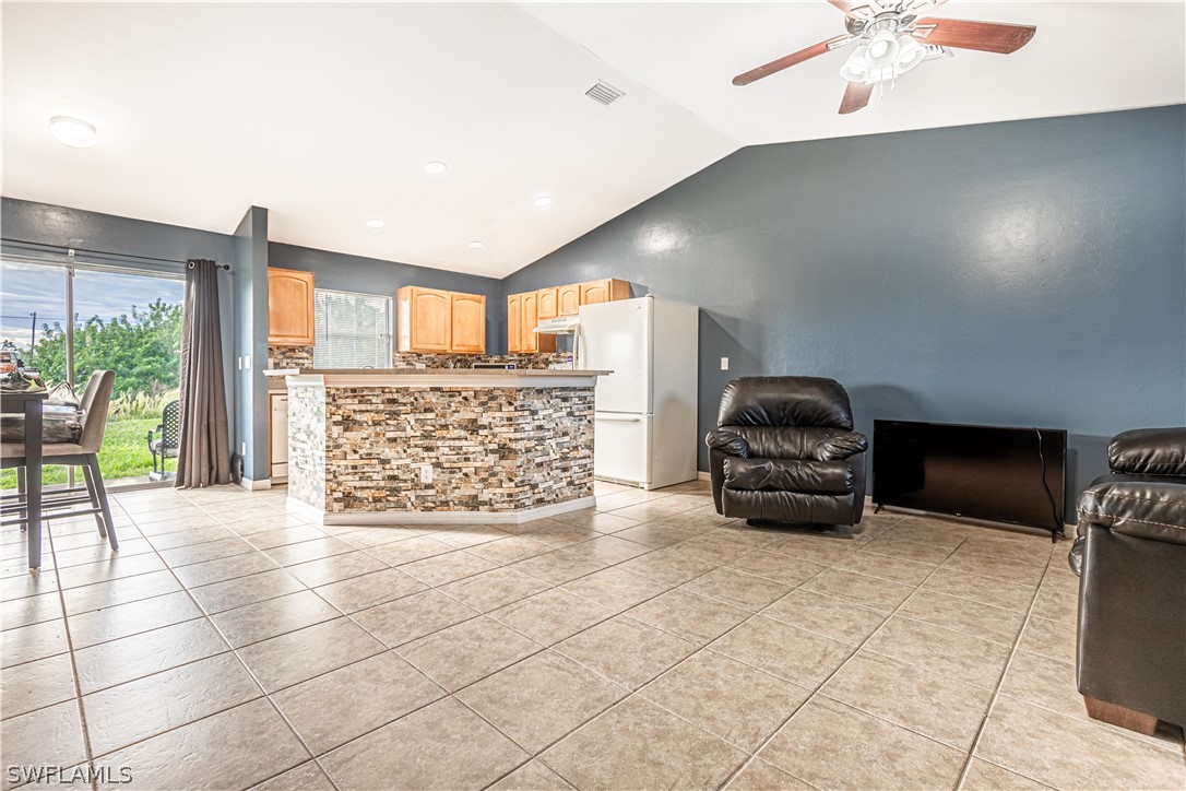 2436 Park Road Lehigh Acres, FL 33971 - Photo 4 of 23 Gallery Image 4