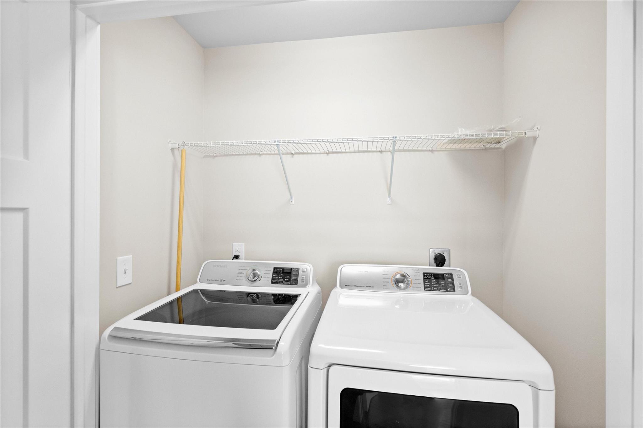 131 Grandin Road Charlotte, NC 28208 - Photo 42 of 45 a utility room with dryer and washer