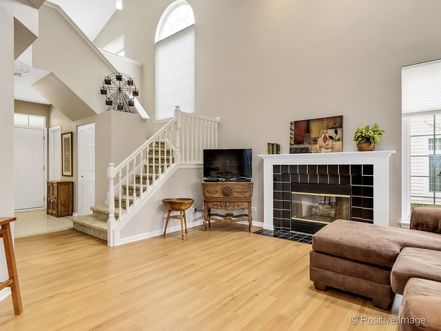 1053 Ripple Ridge Darien, IL 60561 - Photo 5 of 20