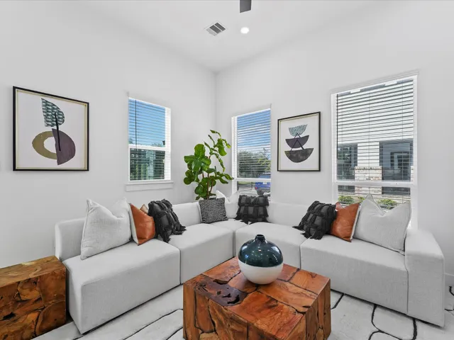 $349,990 | 2582 West Tidwell Road, Houston, TX 77091