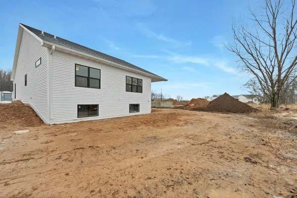 $473,900 | 4975 Water Mint Ct Green, Green Bay, WI 54313