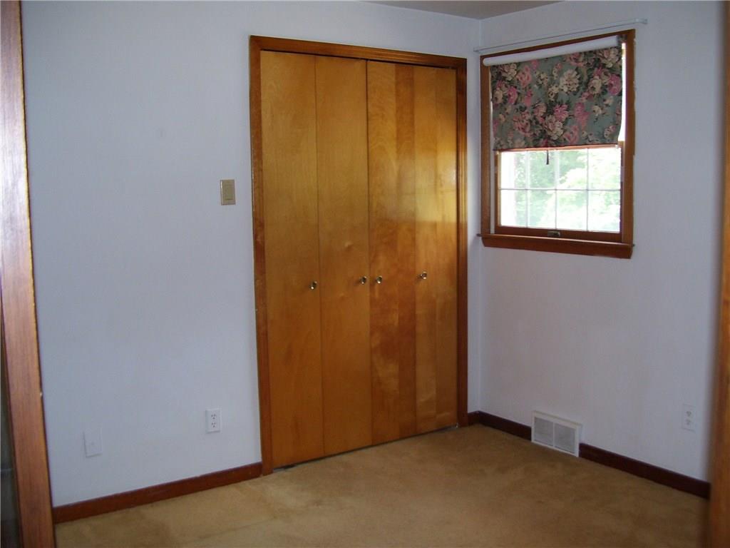 25 Pontiac Road Pittsburgh, PA 15241 - Photo 9 of 15 Third bedroom