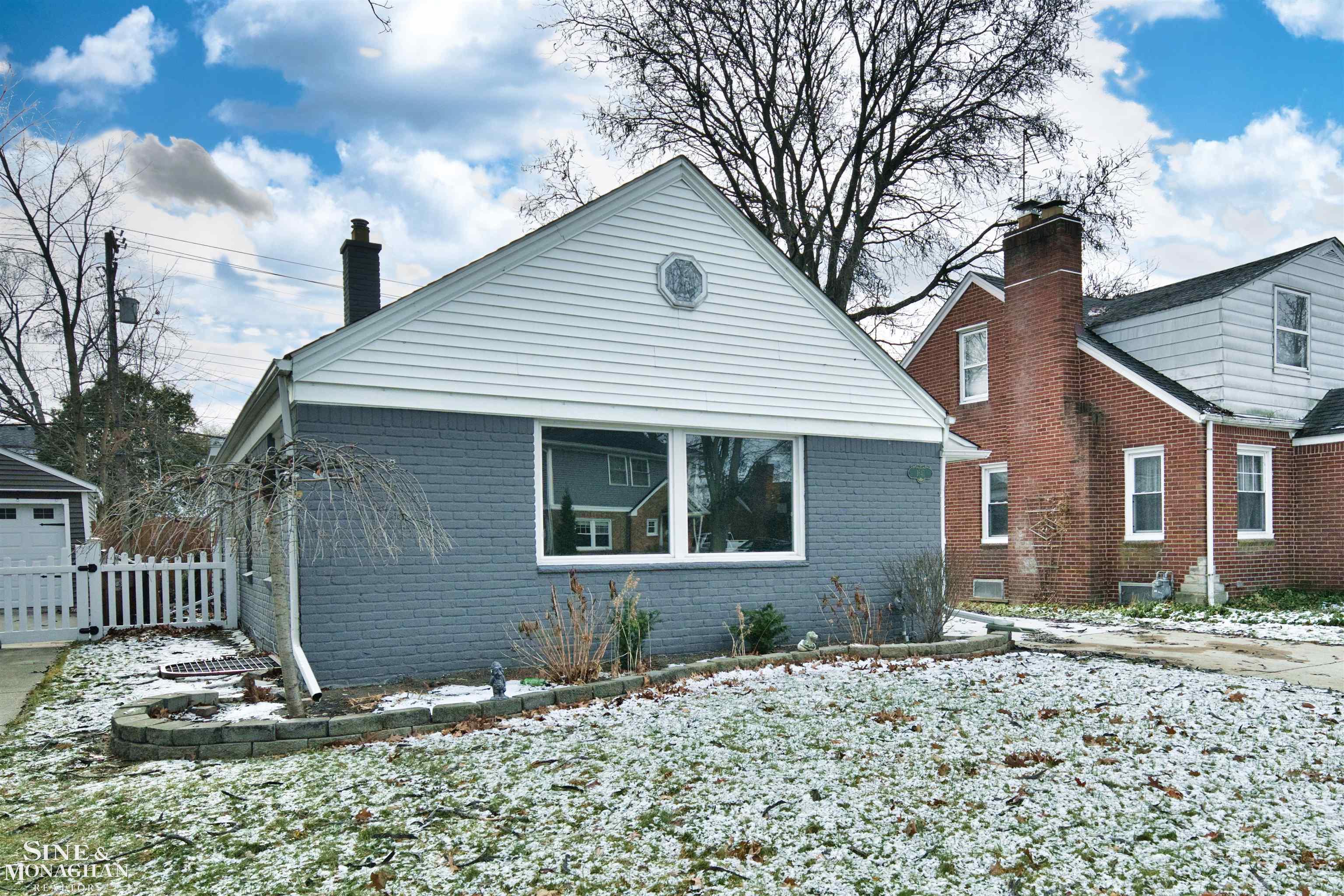1641 Hampton Road Grosse Pointe Woods, MI 48236 - Photo 1 of 70