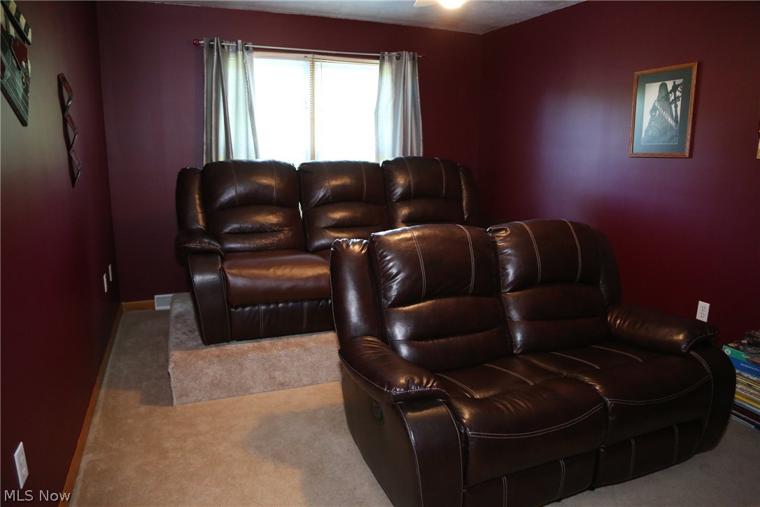 4758 Sherman Road Kent, OH 44240 - Photo 27 of 34 Gallery Image 27
