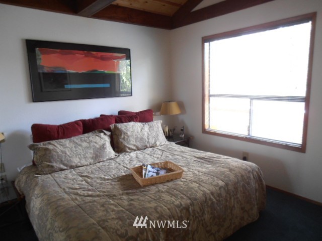2322 South Lake Roesiger Road Snohomish, WA 98290 - Photo 7 of 15