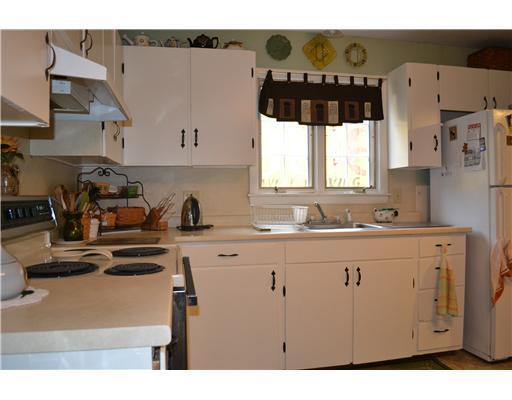 155 Mayo Road Hampden, ME 04444 - Photo 9 of 25 Kitchen.