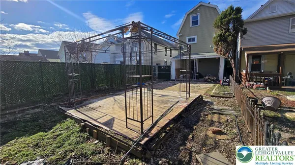 $265,000 | 137 Madison Street, Wilkes Barre, PA 18702