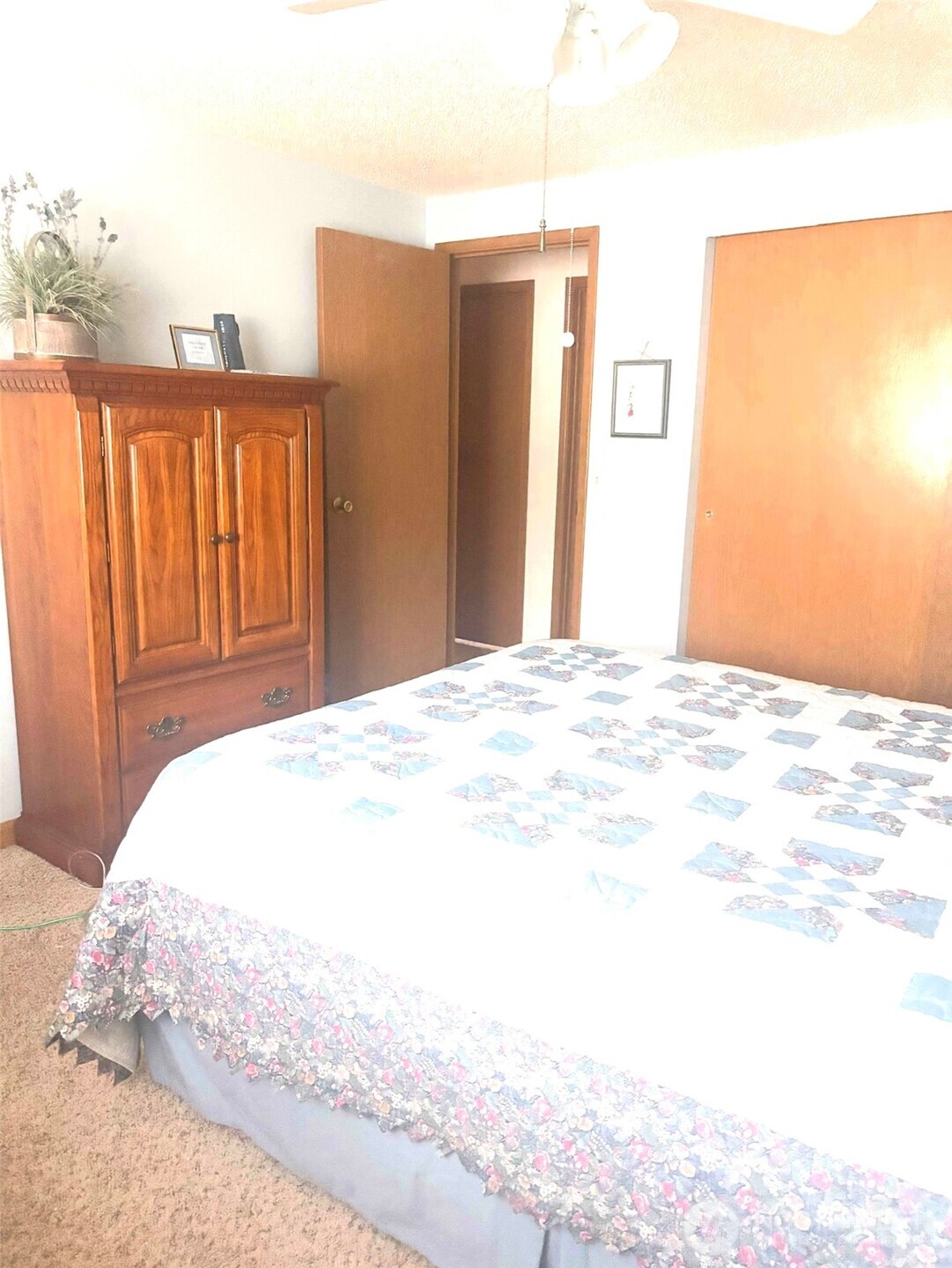 30 Marjory Lane Sequim, WA 98382 - Photo 15 of 22 a bedroom with a bed and a window