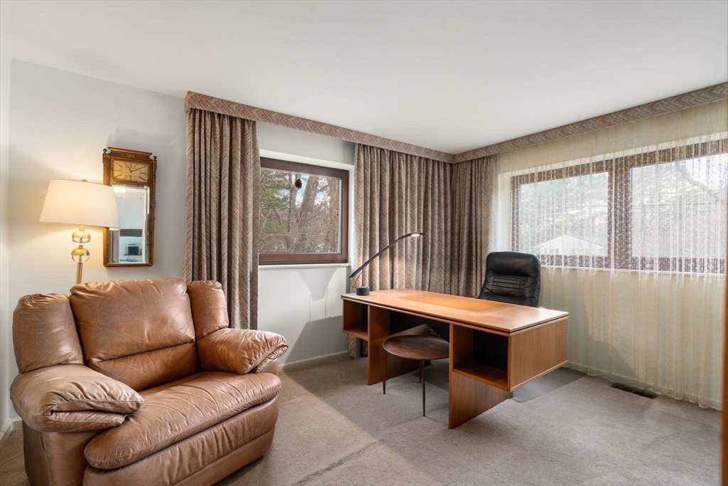 21 Knight Road Framingham, MA 01701 - Photo 9 of 24