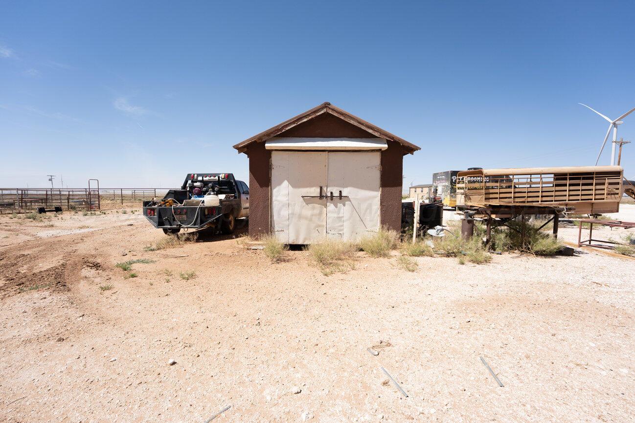 693 County Road 24 Muleshoe, TX 79347 - Photo 66 of 98 Shed