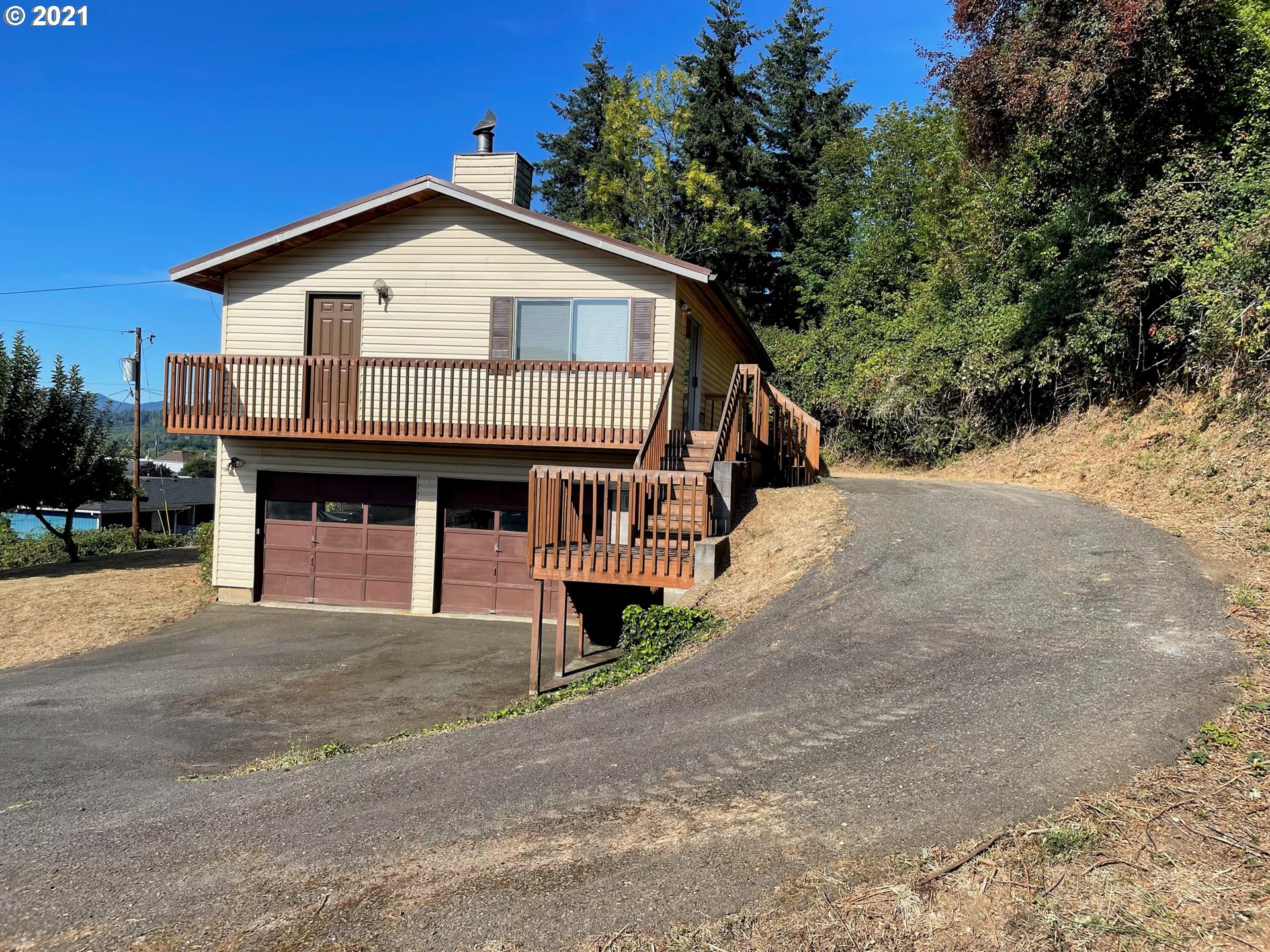 1275 Harris Street Myrtle Point, OR 97458 - Photo 3 of 20 Gallery Image 3