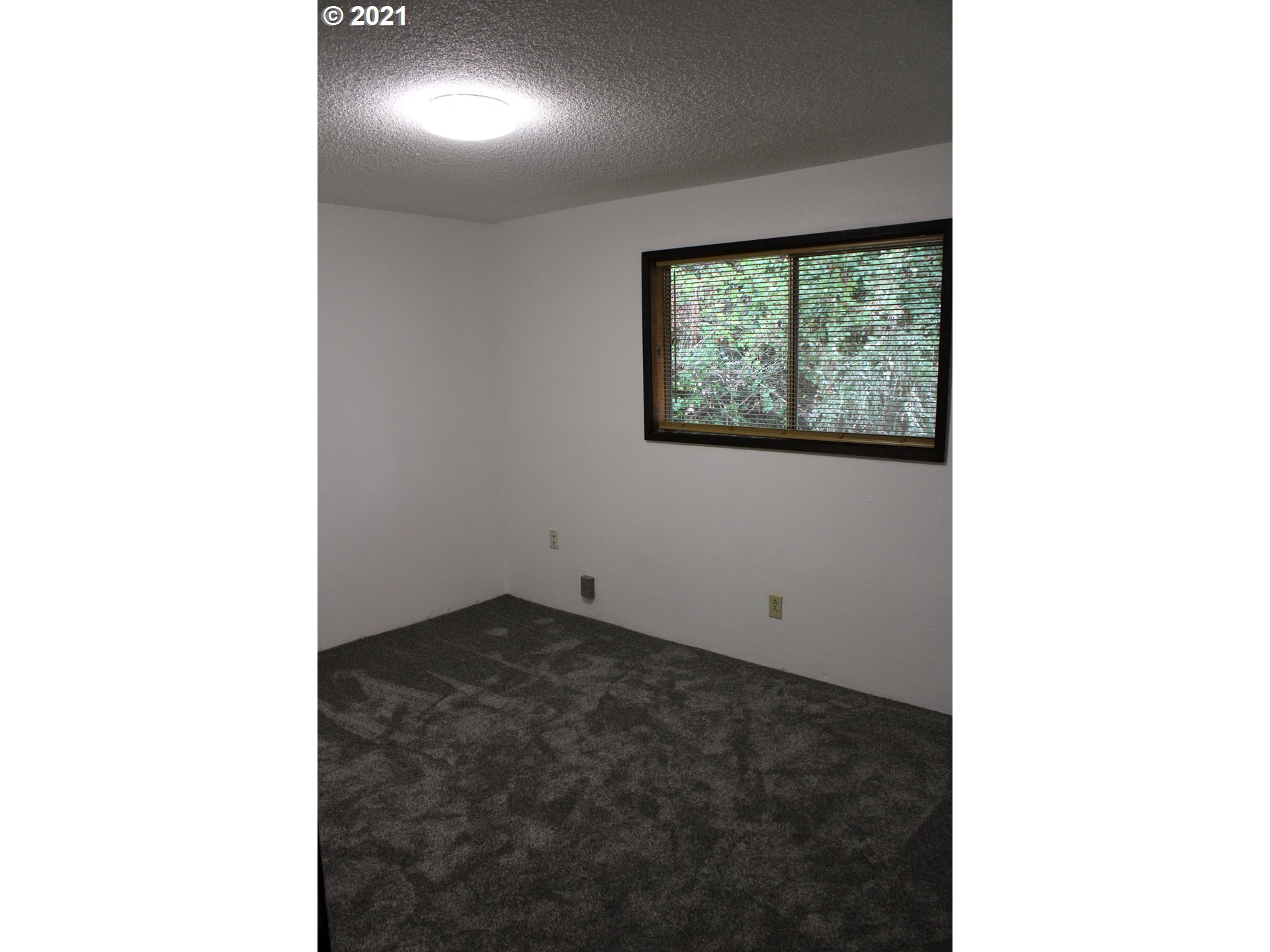1275 Harris Street Myrtle Point, OR 97458 - Photo 8 of 20 Gallery Image 8