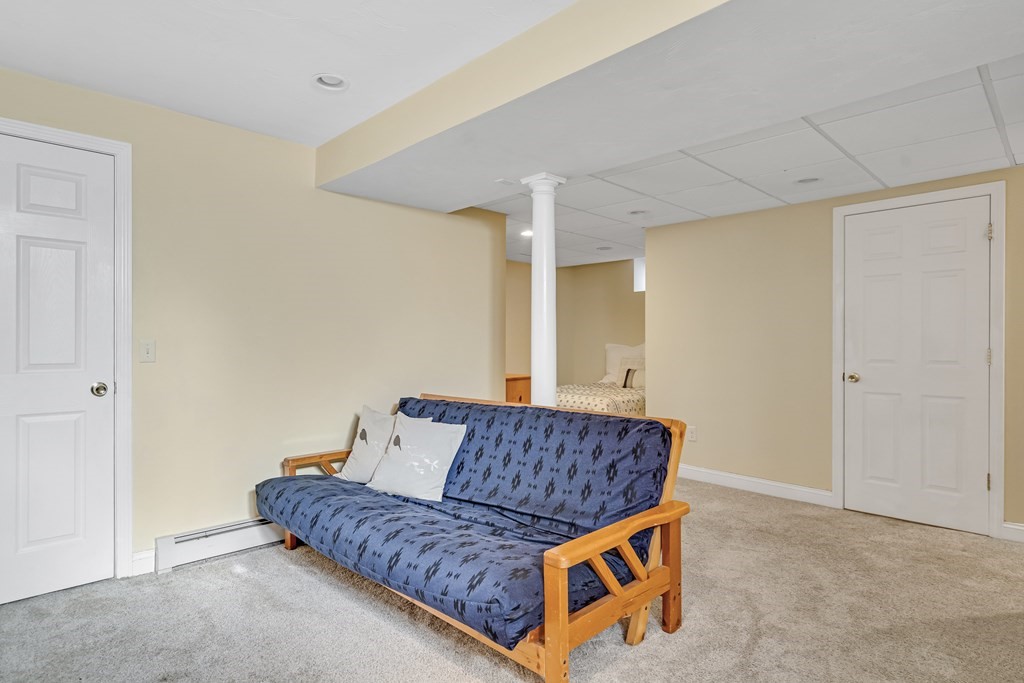 73 Wedgewood Road Newton, MA 02465 - Photo 17 of 24