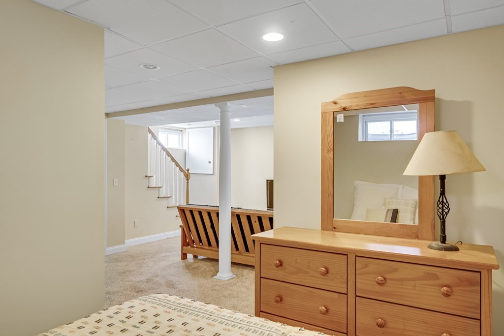 73 Wedgewood Road Newton, MA 02465 - Photo 18 of 24