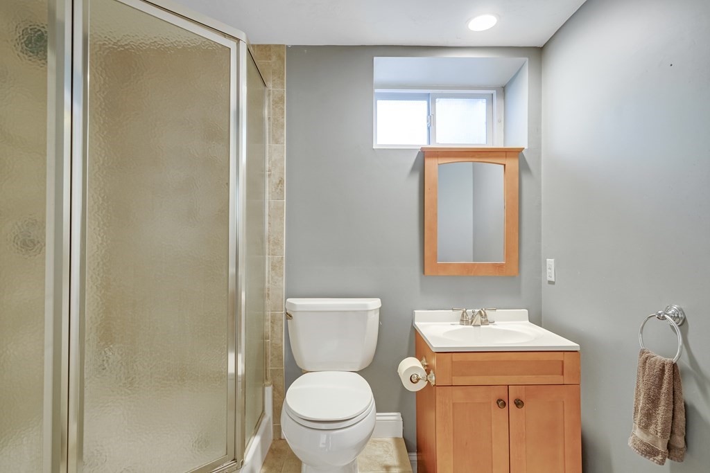 73 Wedgewood Road Newton, MA 02465 - Photo 19 of 24