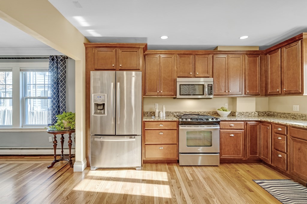 73 Wedgewood Road Newton, MA 02465 - Photo 7 of 24