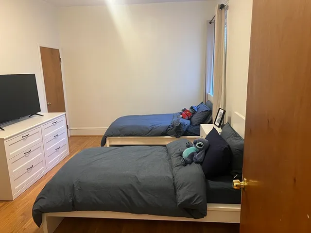 $3,500 | 12 Kilsyth Road, Unit 2, Brookline, MA 02445