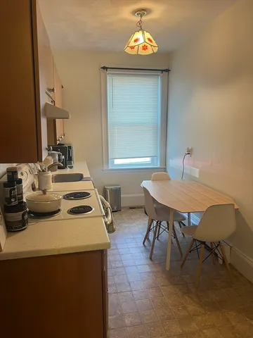 $3,500 | 12 Kilsyth Road, Unit 2, Brookline, MA 02445