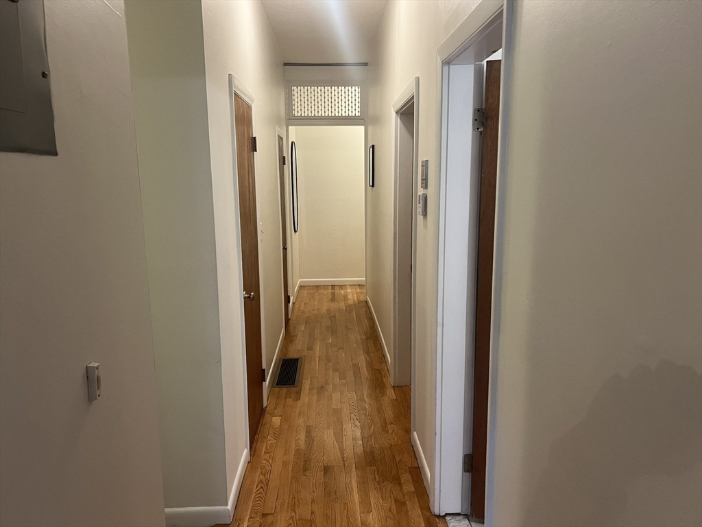 12 Kilsyth Road, Unit 2 Brookline, MA 02445 - Photo 9 of 12