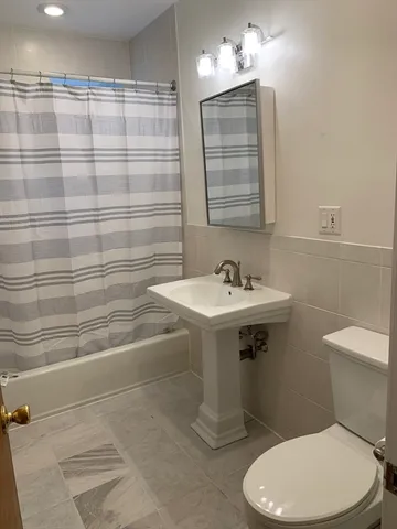 $3,500 | 12 Kilsyth Road, Unit 2, Brookline, MA 02445
