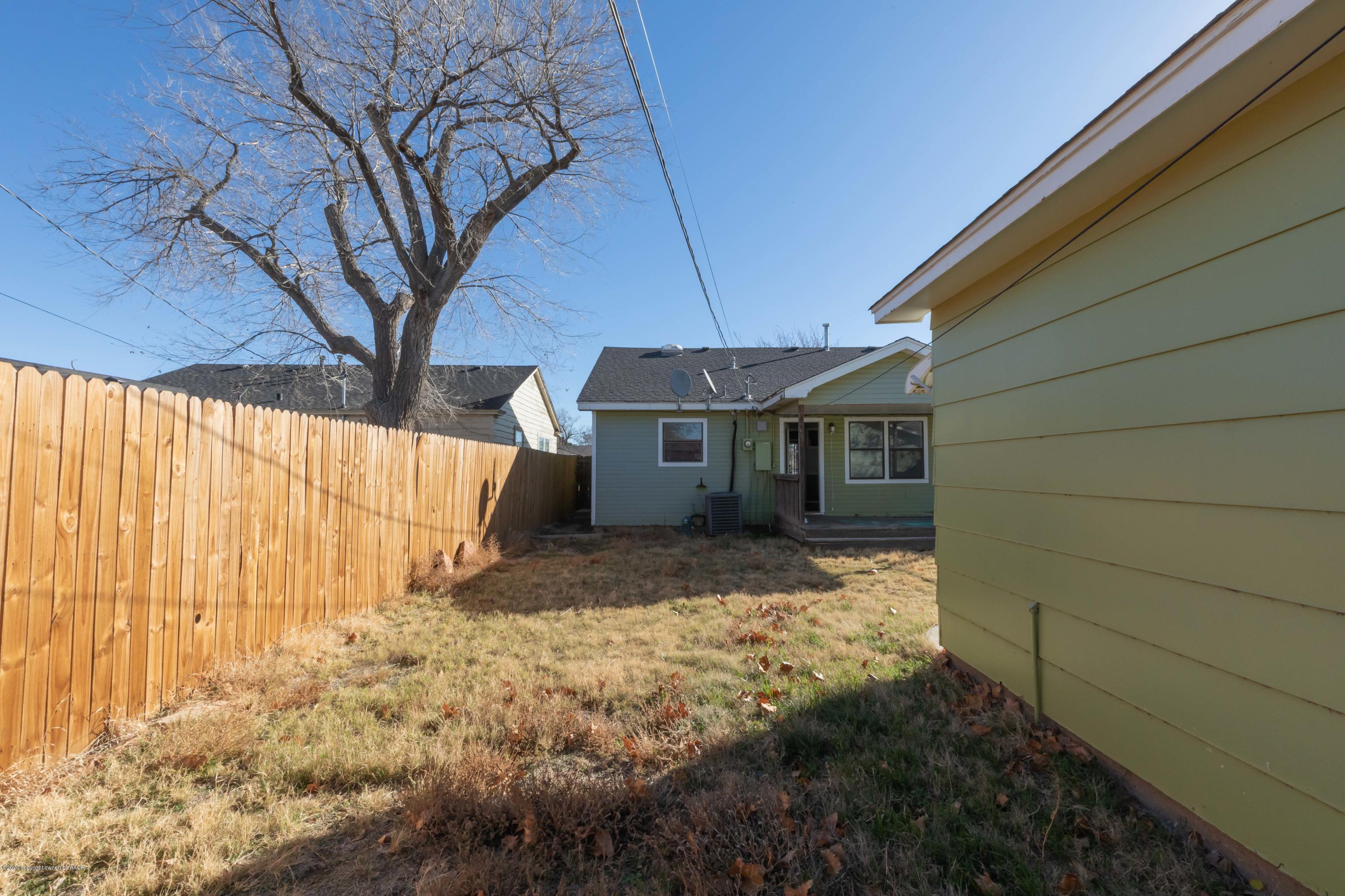 4126 Parker Street Amarillo, TX 79110 - Photo 30 of 31 BACKYARD VIEW 2