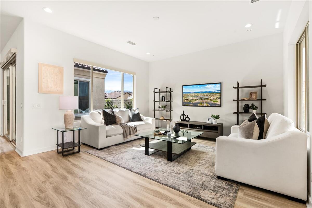 10 Gamay Rancho Mirage, CA 92270 - Photo 24 of 86 a living room with furniture and a couch