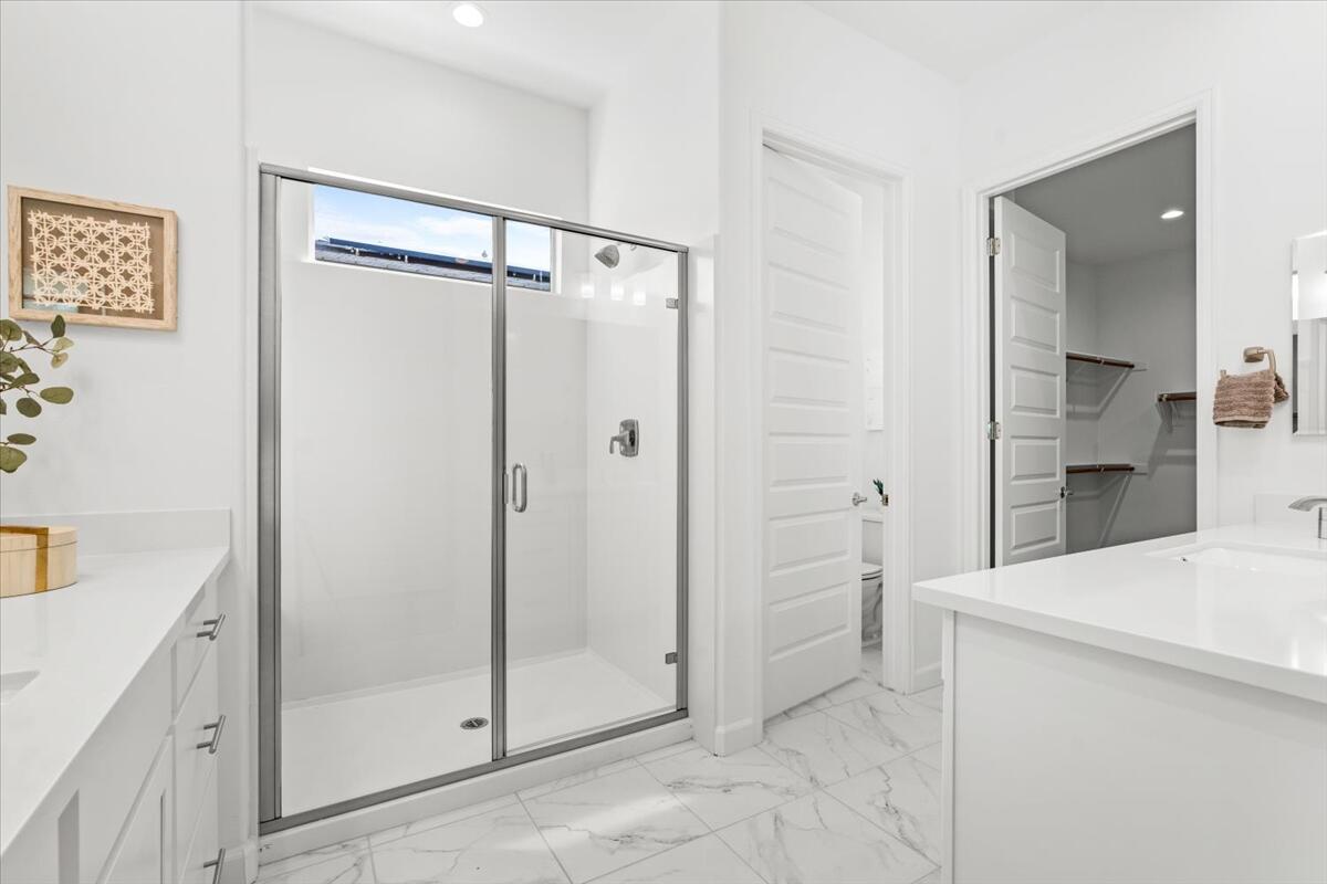 10 Gamay Rancho Mirage, CA 92270 - Photo 31 of 86 a bathroom with a shower and a sink