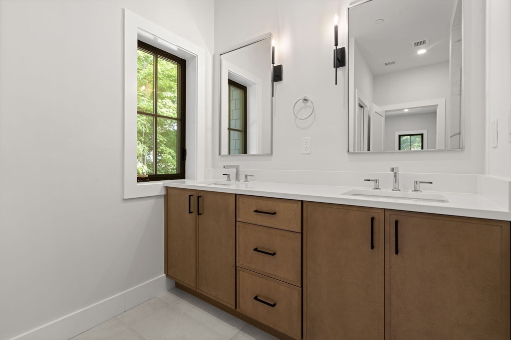 8 Elm Street, Unit 8 Newton, MA 02465 - Photo 16 of 32