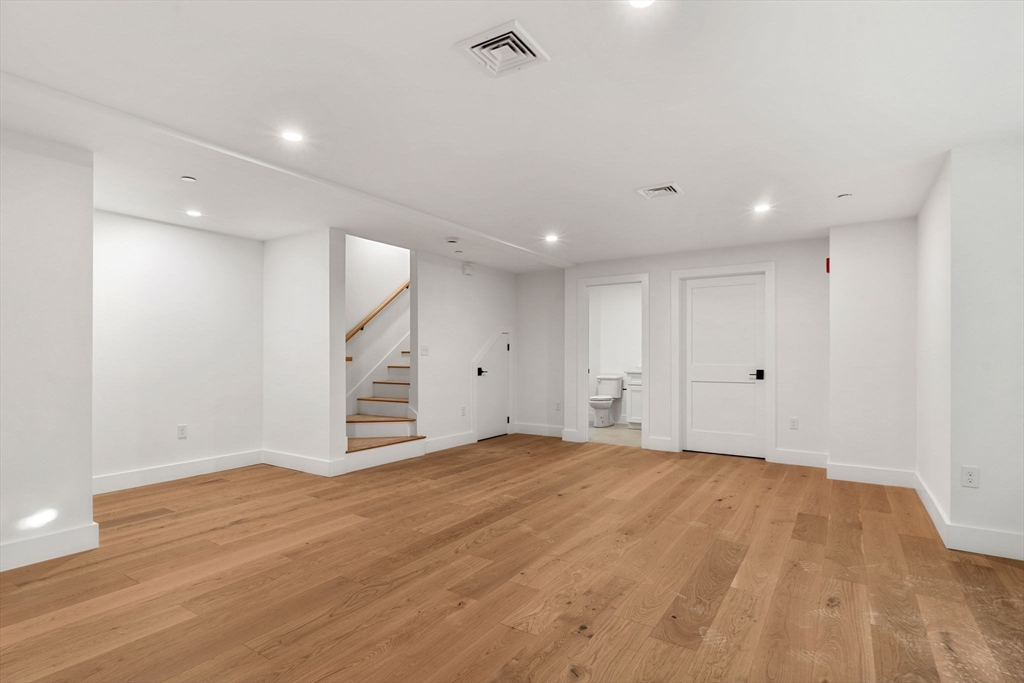 8 Elm Street, Unit 8 Newton, MA 02465 - Photo 24 of 32