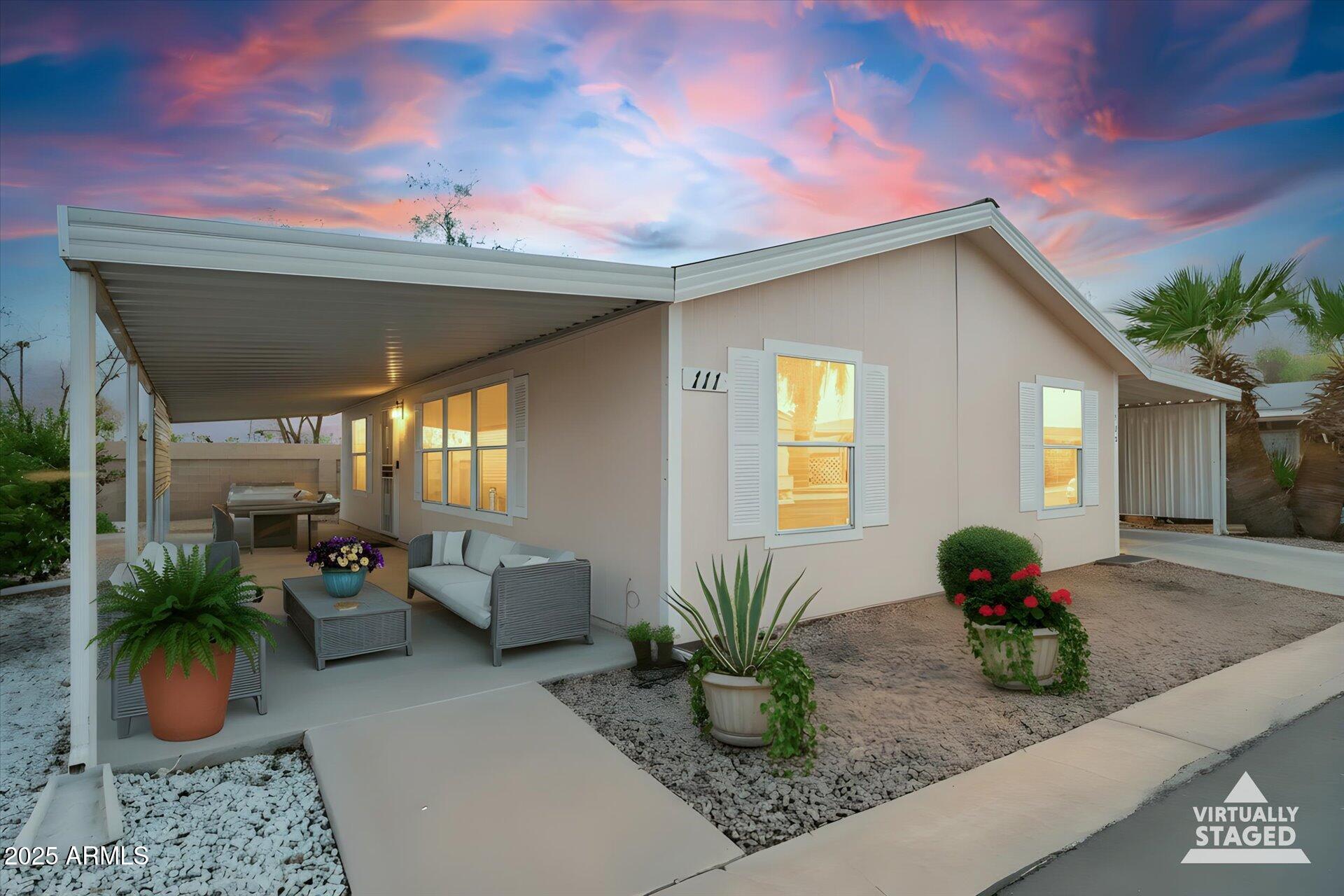 22-022-front-exterior-twilight