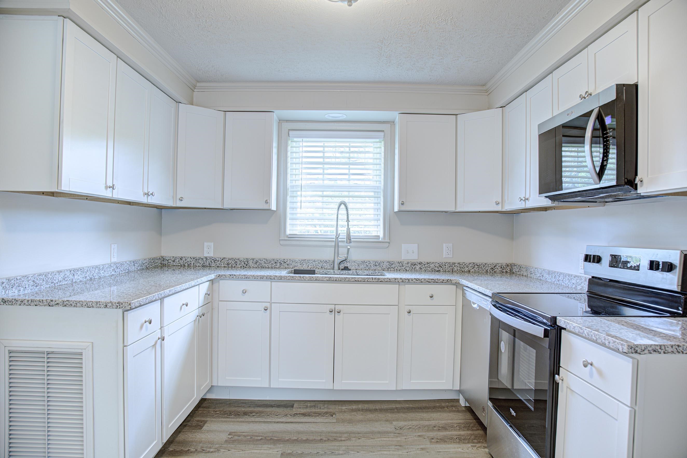 12264 Highway 905 Longs, SC 29568 - Photo 11 of 40