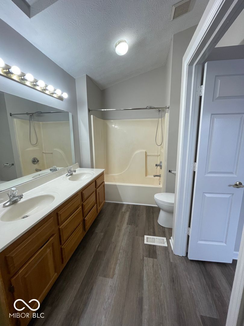 4436 Victory Circle Indianapolis, IN 46203 - Photo 14 of 15