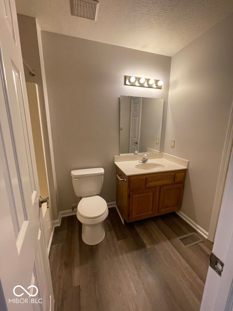 4436 Victory Circle Indianapolis, IN 46203 - Photo 10 of 15