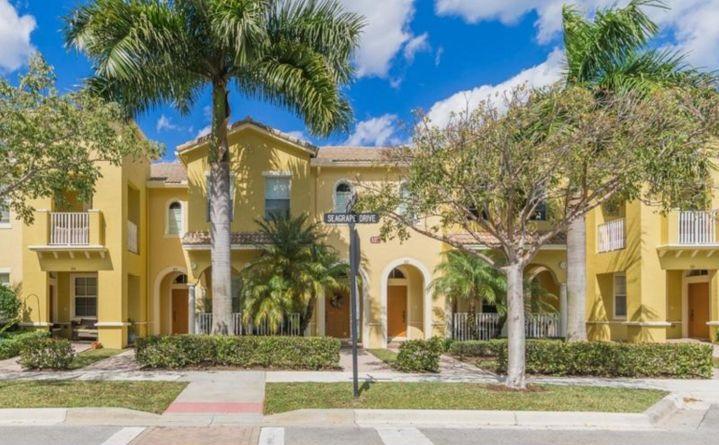 127 Seagrape Drive, Unit 101 Jupiter, FL 33458 - Photo 1 of 16 1