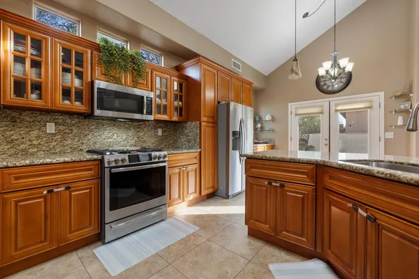 $585,000 | 4716 VÃa Altura, Modesto, CA 95357