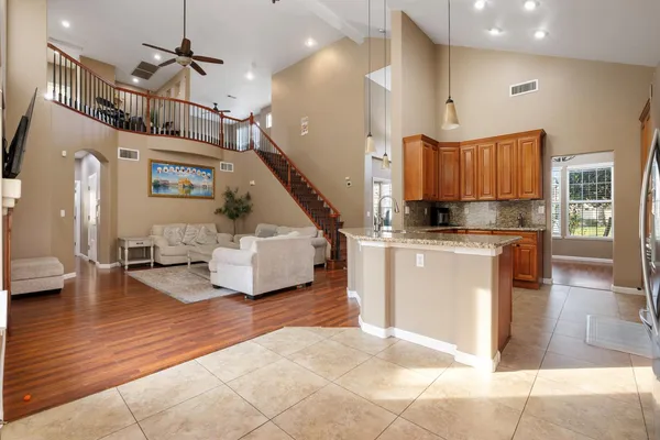 $585,000 | 4716 VÃa Altura, Modesto, CA 95357