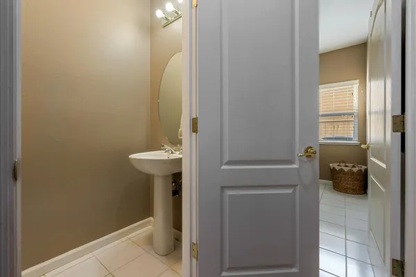 $585,000 | 4716 VÃa Altura, Modesto, CA 95357