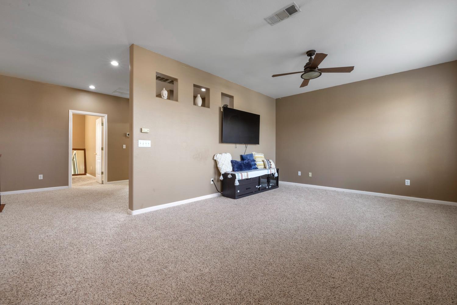 4716 Vía Altura Modesto, CA 95357 - Photo 34 of 54