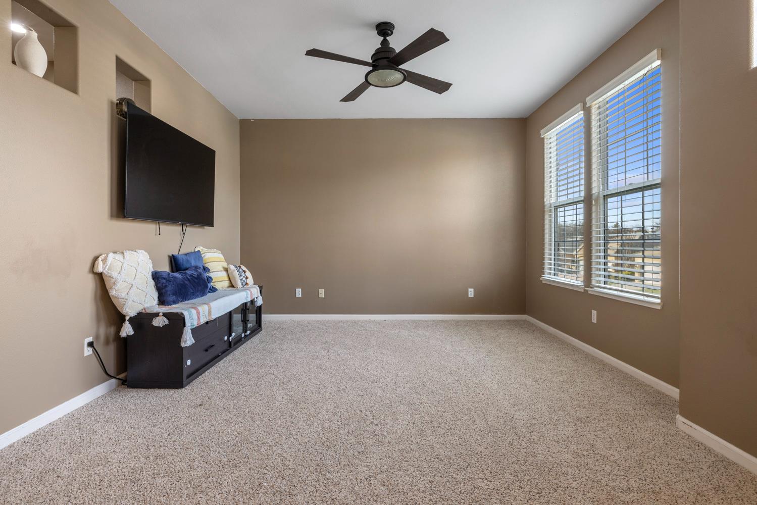 4716 Vía Altura Modesto, CA 95357 - Photo 35 of 54