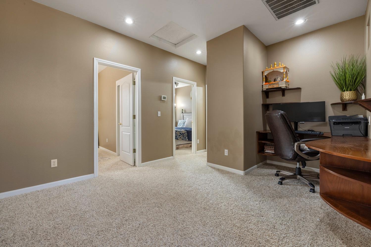 4716 Vía Altura Modesto, CA 95357 - Photo 37 of 54