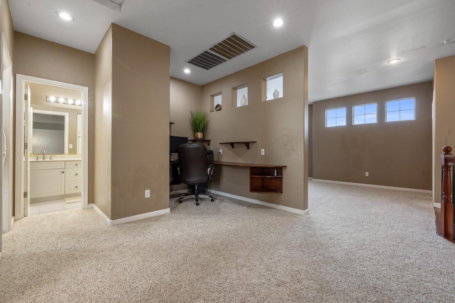 4716 Vía Altura Modesto, CA 95357 - Photo 38 of 54