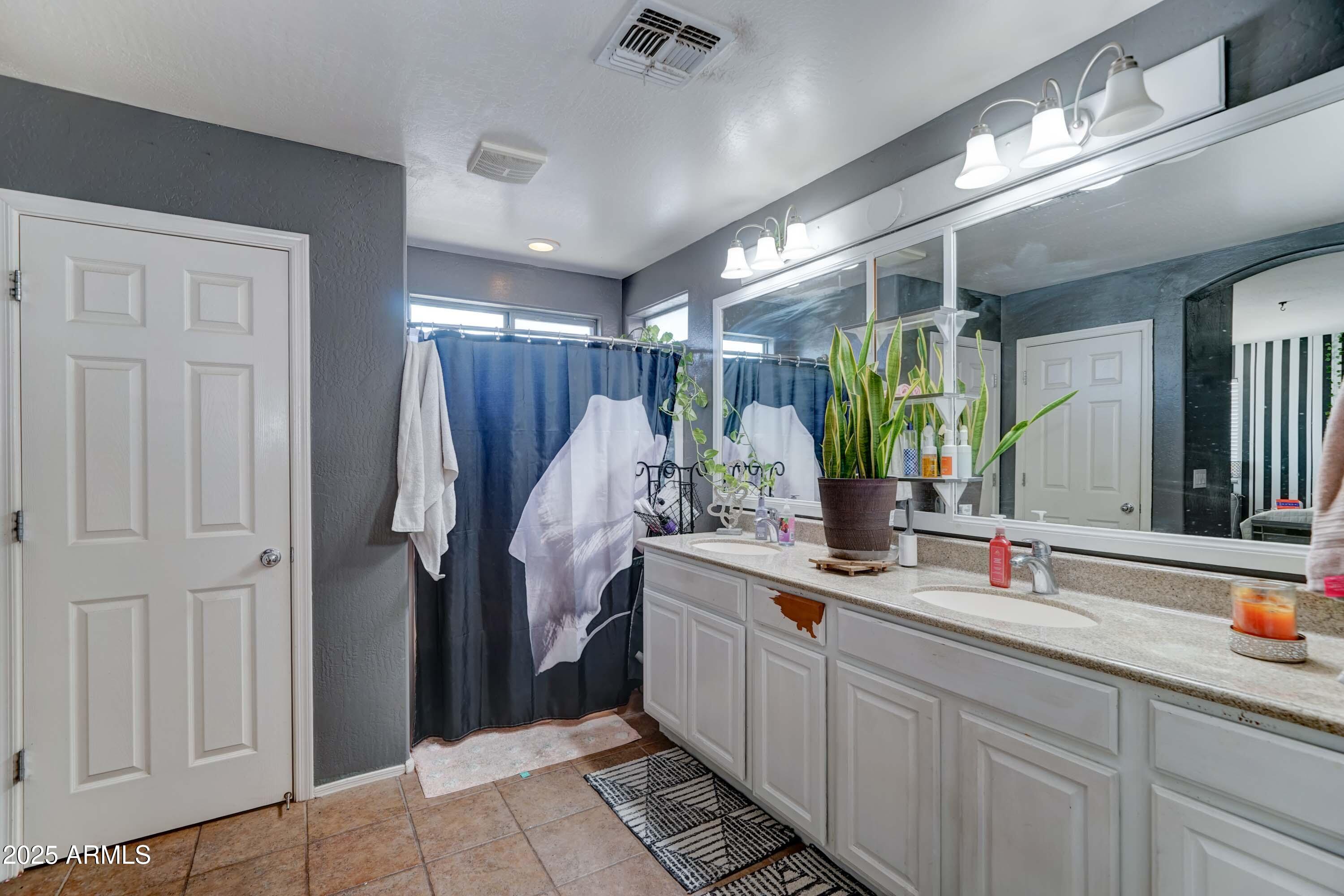 25519 West Crown King Road Buckeye, AZ 85326 - Photo 16 of 30 25519 W Crown King Rd-21